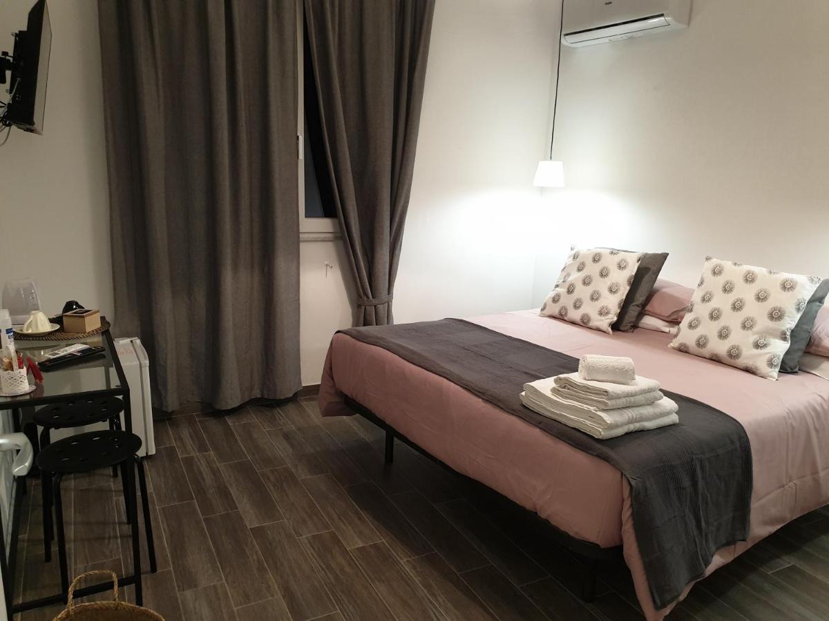 Residenza Tarzana Hotel Palermo Buitenkant foto