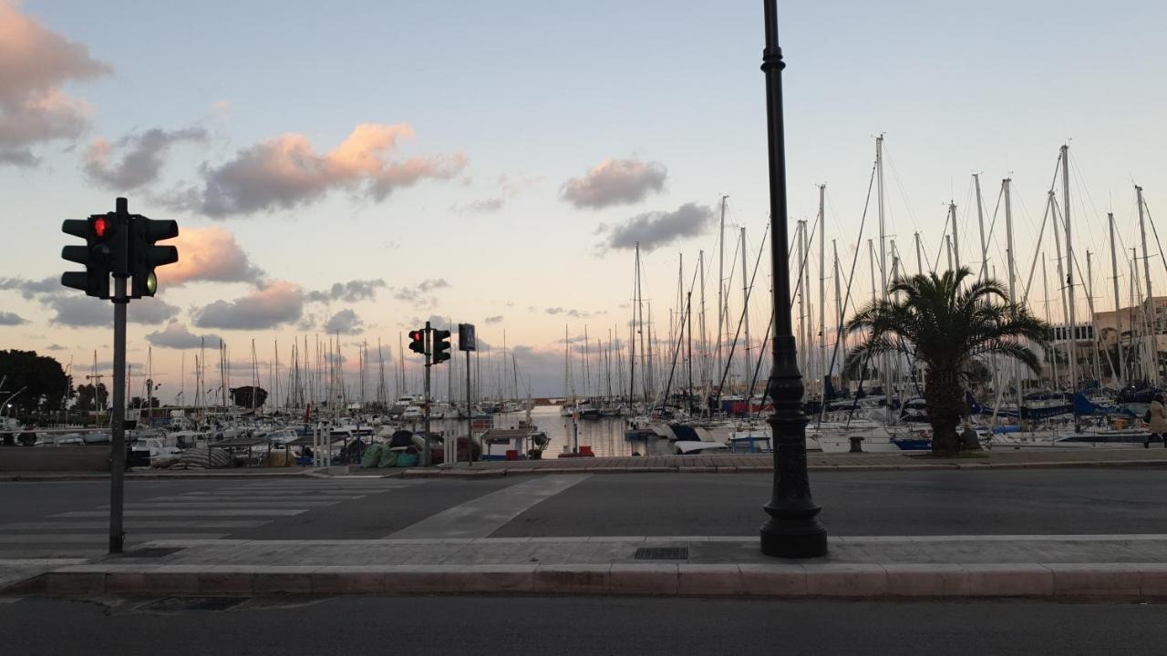 Residenza Tarzana Hotel Palermo Buitenkant foto