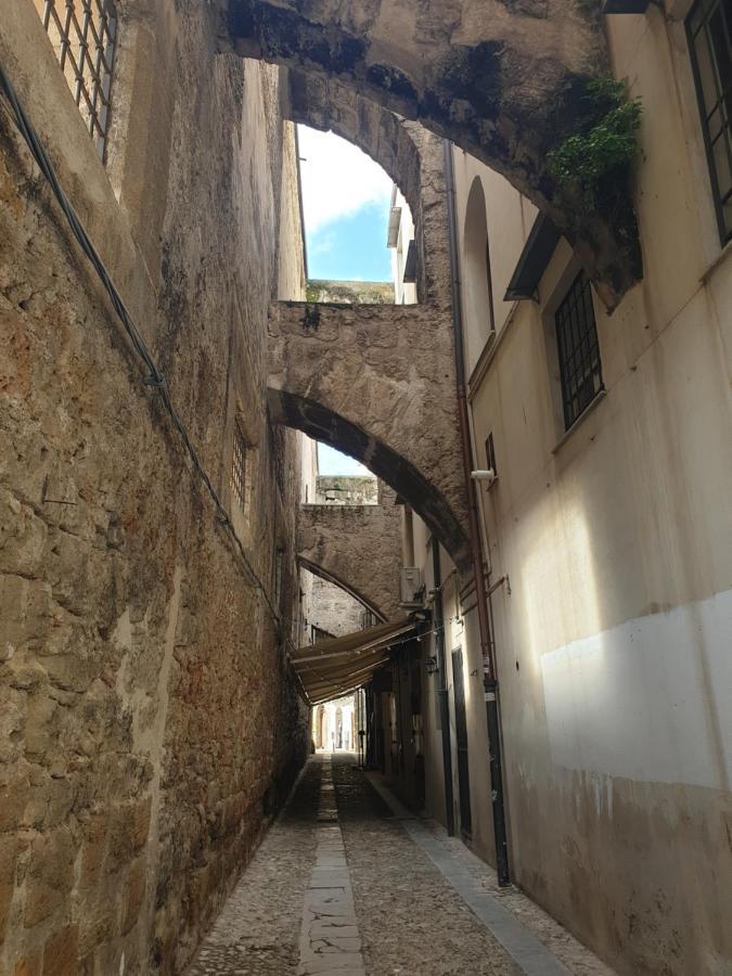 Residenza Tarzana Hotel Palermo Buitenkant foto