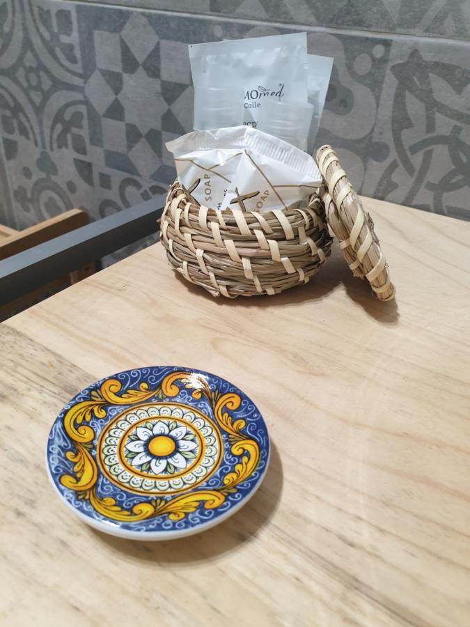 Residenza Tarzana Hotel Palermo Buitenkant foto