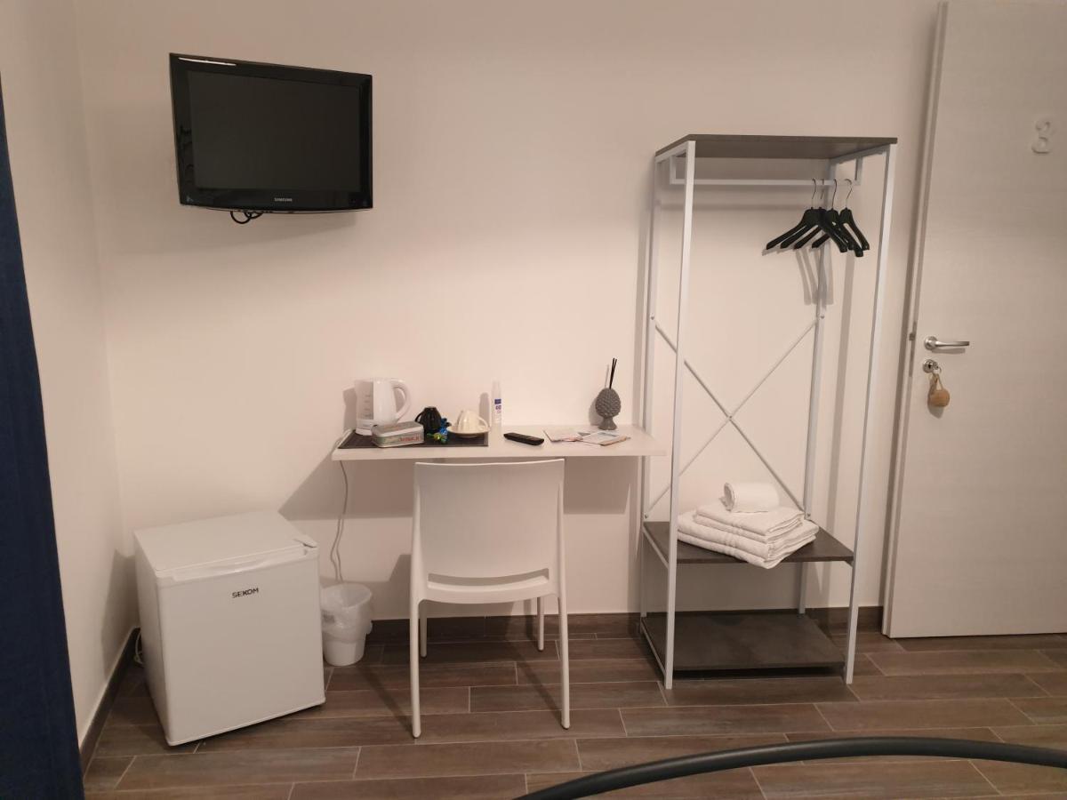 Residenza Tarzana Hotel Palermo Buitenkant foto