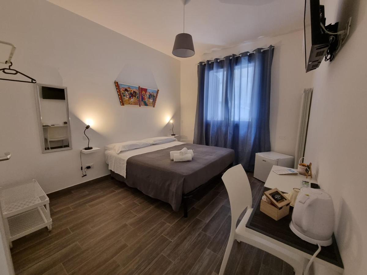 Residenza Tarzana Hotel Palermo Buitenkant foto
