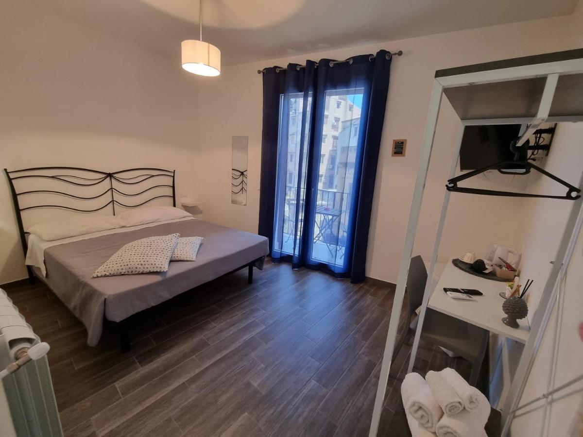 Residenza Tarzana Hotel Palermo Buitenkant foto
