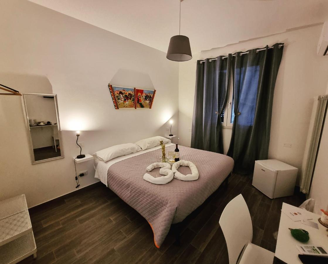 Residenza Tarzana Hotel Palermo Buitenkant foto